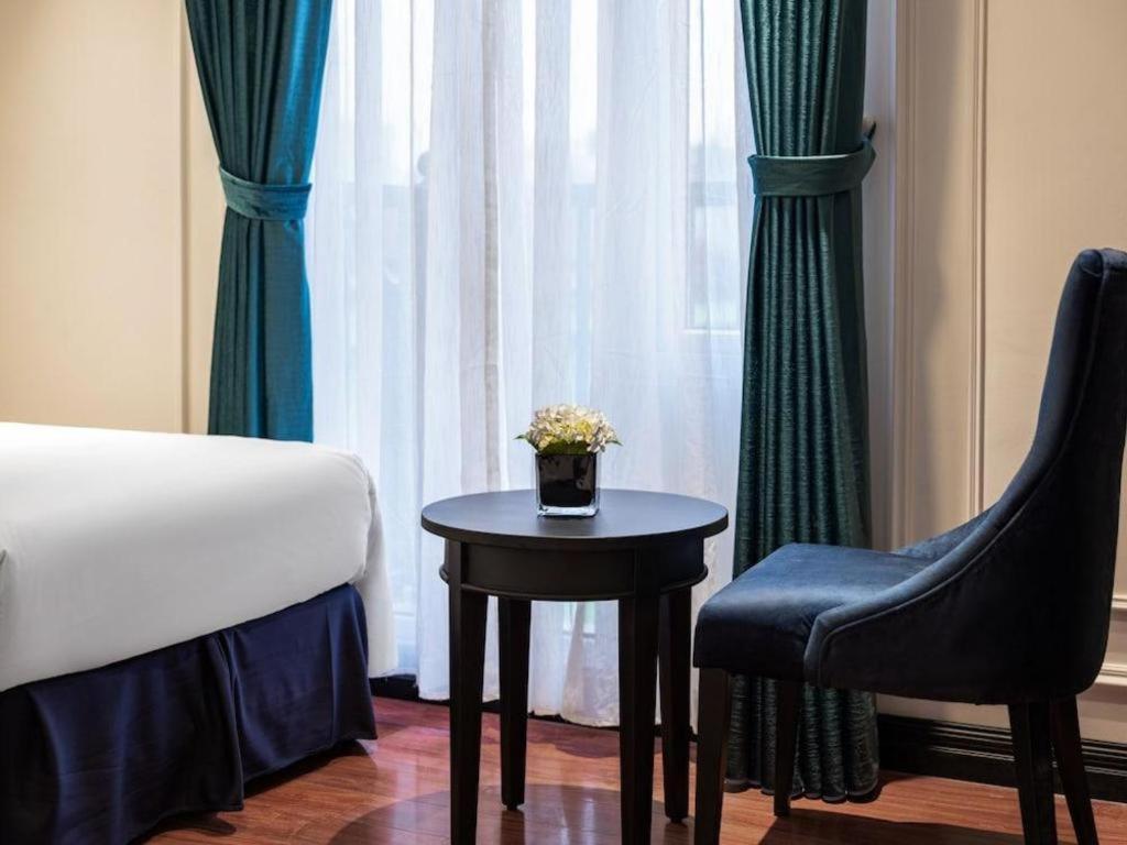 Flower Hotel Hanoi Esterno foto